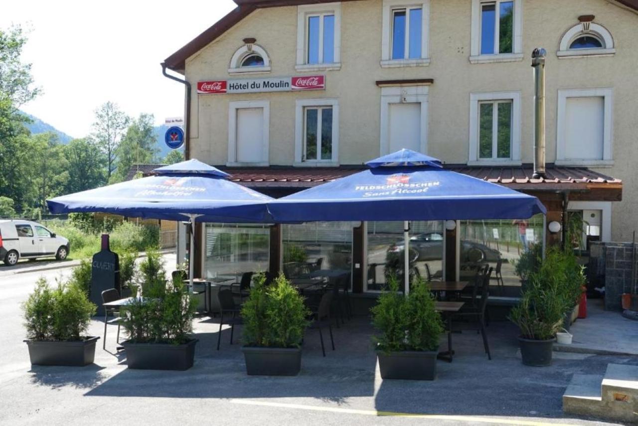 Hotel Restaurant Du Moulin Fleurier Zewnętrze zdjęcie